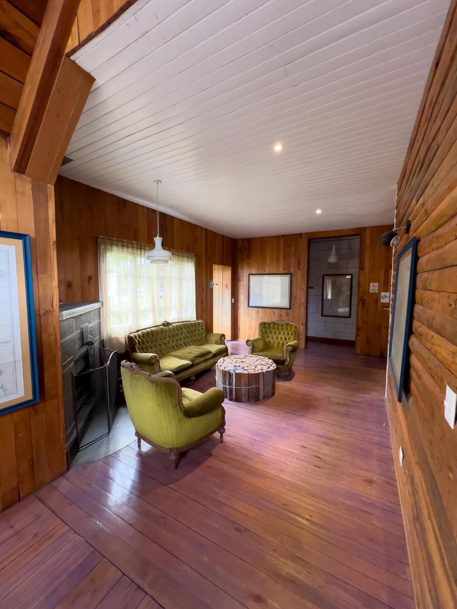 Wesley House Hosteria Boutique San Martín de los Andes 外观 照片
